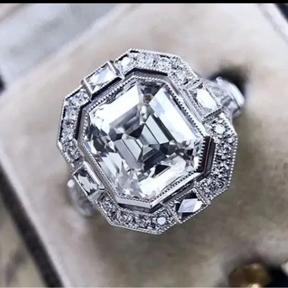 Diamond Ring/ Proposal Ring or Anniversary!